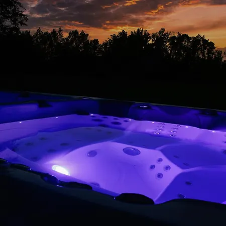 Relax Apartma - Premium Nature & Spa With Private Sauna & Jacuzzi Appartement *
