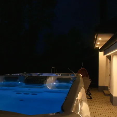 Appartement Relax Apartma - Premium Nature & Spa With Private Sauna & Jacuzzi